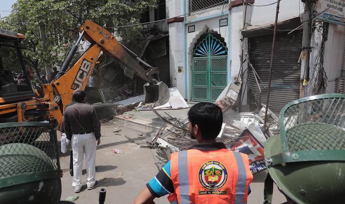 Violent Clashes Erupt in India After Mosque Demolition; Five Dead, Dozens Injured